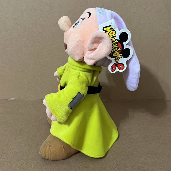 Disneyland Snow White Dopey Plush - Picture 2 of 8